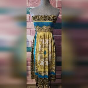 Magic Strapless Dress with Yellow and Blue Patterns